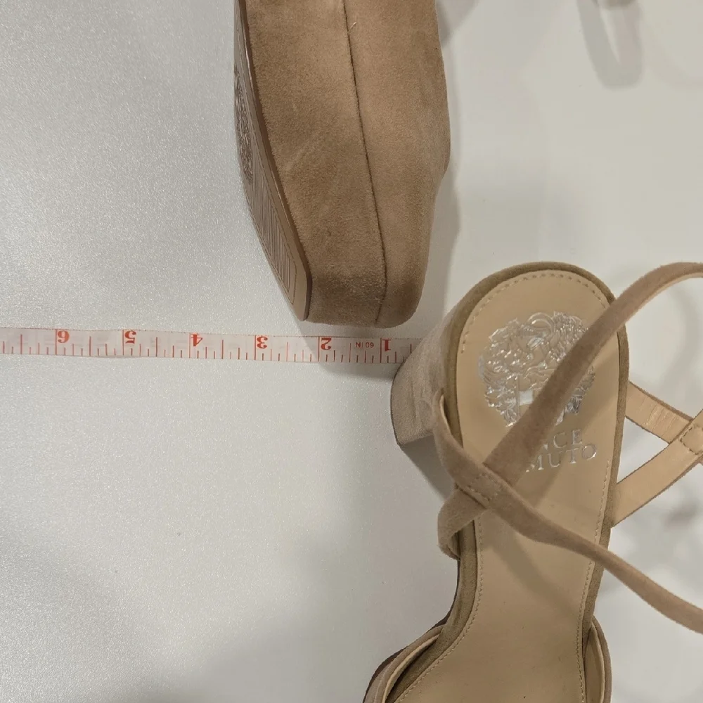Vince Camuto Tan Suede Heels *NWOT* 4.63 Inch Heels - Picture 4 of 16